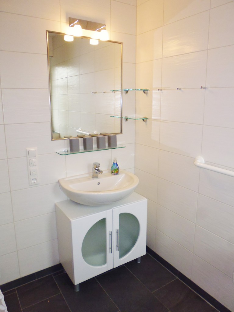Bad mit Waschbecken